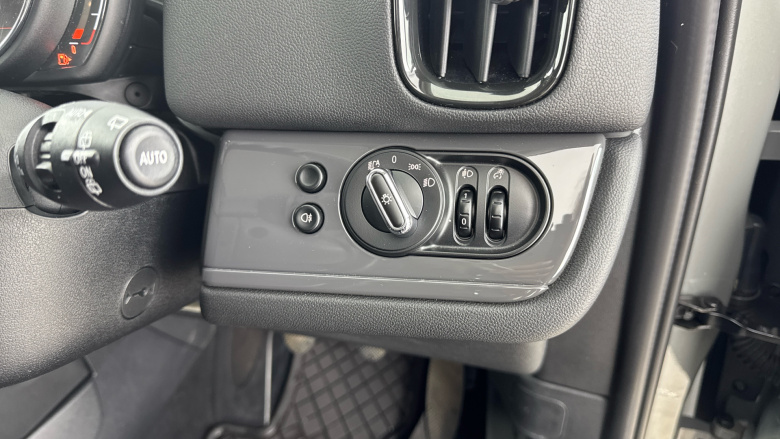 MINI Countryman 1.5 Cooper Classic 5dr Petrol Hatchback